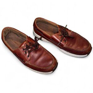 Brown leather New Balance trainers